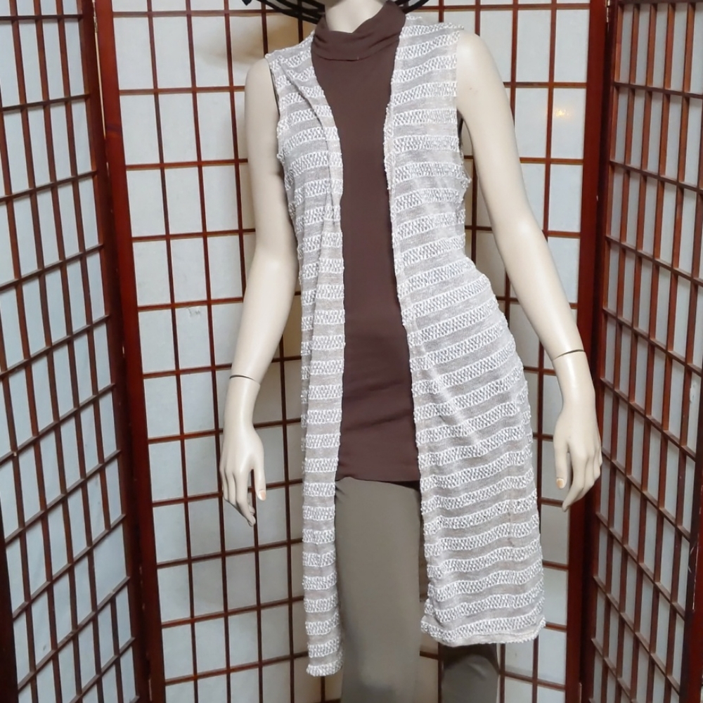Tan/Cream-ish cardigan type sweater